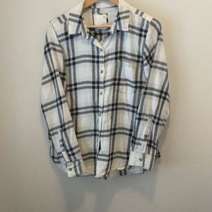 Women's flannel button up